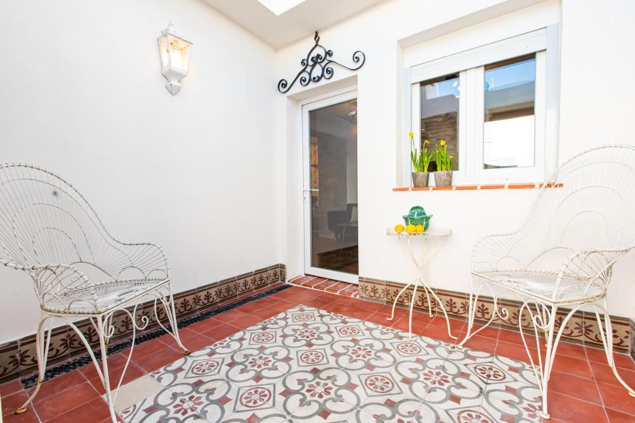 Apartamentos Gaviota Valencina de la Concepción Dış mekan fotoğraf