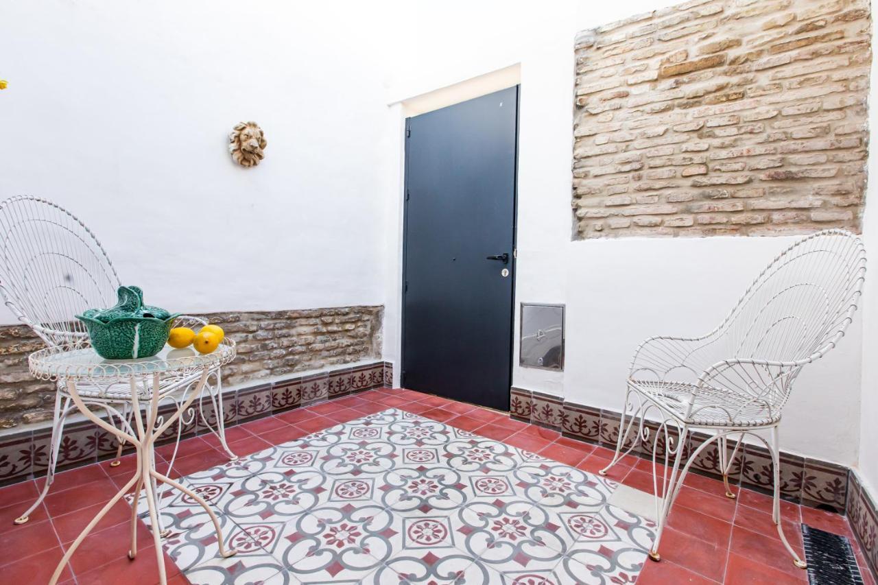 Apartamentos Gaviota Valencina de la Concepción Dış mekan fotoğraf